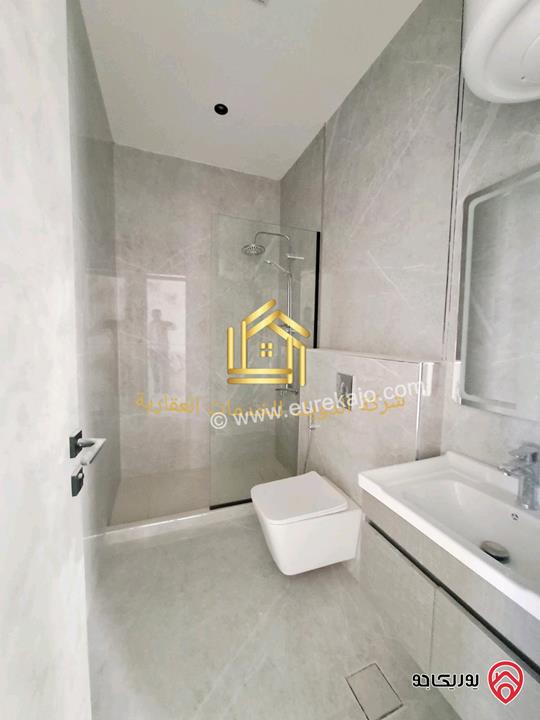 شقة جديدة طابق ثالث مساحة 124م للإيجار في عمان - البنيات 