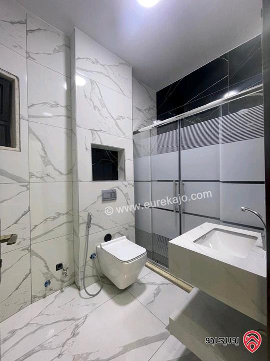 شقة طابق أرضي مساحة 175م داخلي و 250م خارجي للبيع في عمان - تلاع العلي 