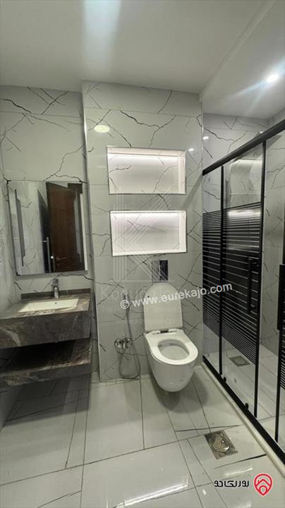 شقة فاخرة أرضية مساحة 202م داخلي و 40م خارجي للبيع في عمان - مرج الحمام