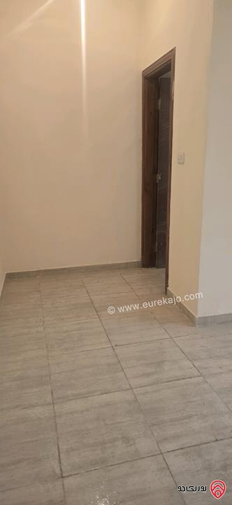 شقة طابق اول مساحة 127م جديدة لم تسكن للبيع في عمان - جبل الحسين