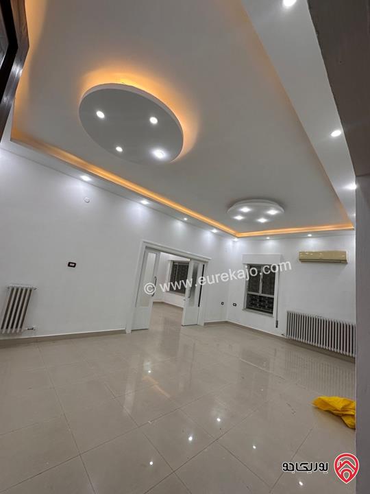 شقة أرضية مساحة 175م وخارجي 60م للايجار في عمان - الدوار الرابع 