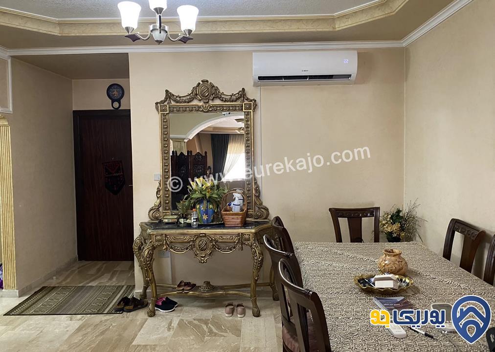 شقة سوبر ديلوكس طابق ثالث مساحة 208م للبيع في أم السماق 