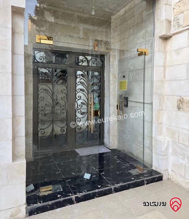 شقة ارضية مساحة 200م داخلي و 120م خارجي للايجار في عمان - الرابية