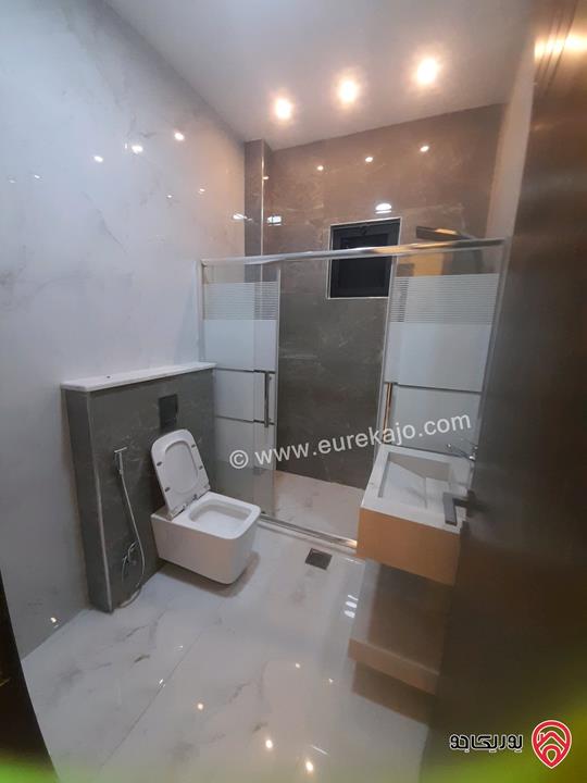 شقة سوبر ديلوكس ارضية مساحة 230م داخلي و 60م خارجي للبيع في عمان - طريق المطار