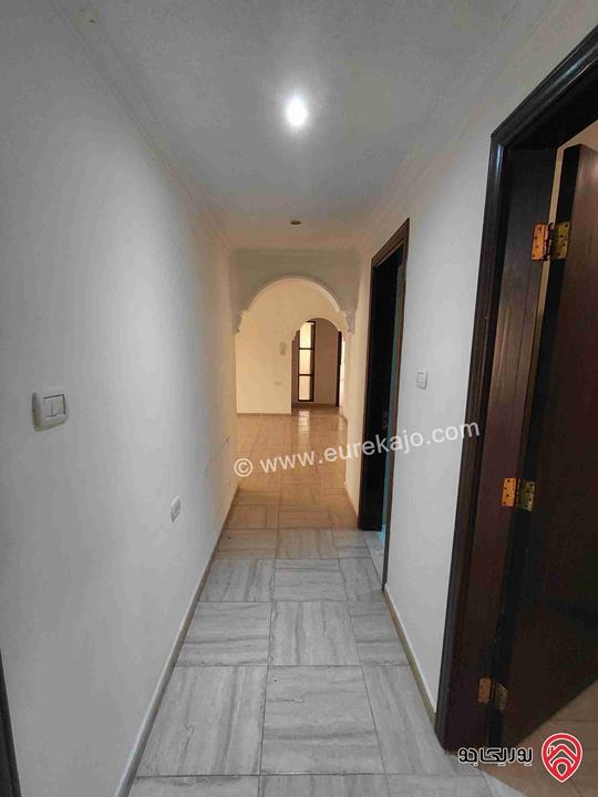 شقة فارغة طابق ثاني مساحة 190م للايجار في عمان - خلدا 