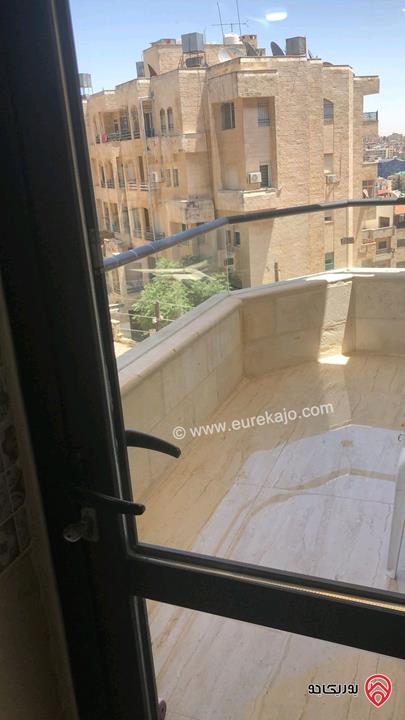شقة مميزة طابق ثالث مساحة 150م للبيع في عمان –  الجاردنز