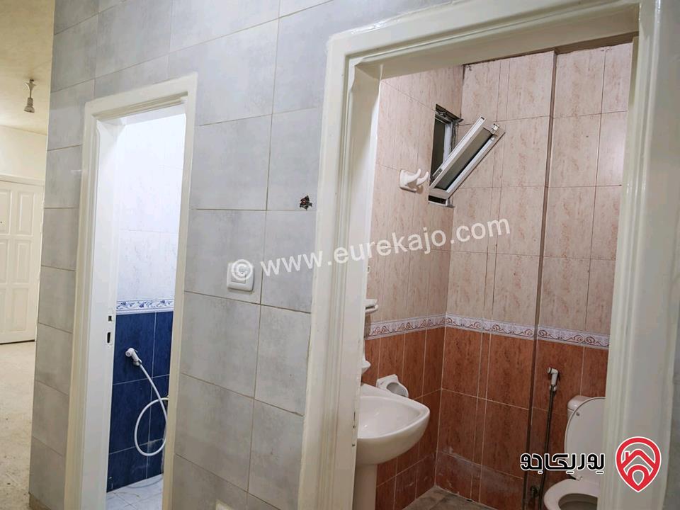 شقة طابق أول مساحة 87م للايجار في اربد غرب نفق الجامعة 