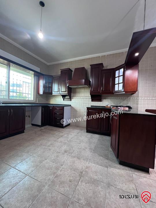 شقة طابق اول مساحة 300م للايجار في عمان - ضاحية الأمير راشد