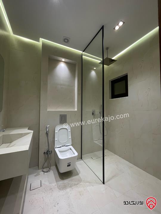 اخر شقتين طابق اول مساحة 205م للبيع في عمان - الحمر بجوار القصور الملكية 