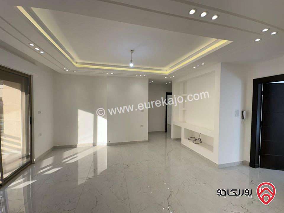 شقة جديدة فاخرة طابق ارضي معلق مساحة 160م للبيع في عمان - البنيات
