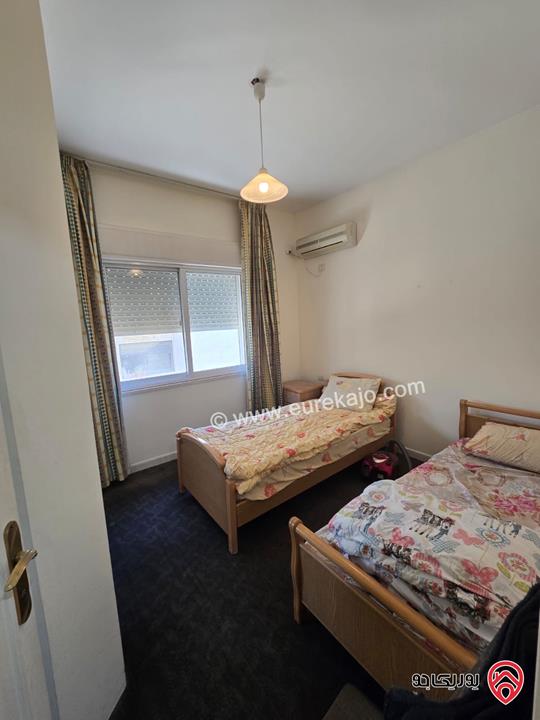 شقتين مفروشتين كل شقة مساحة 80م قوشان مستقل طابق أول ورابع بعفش كامل للبيع في عمان - دير غبار