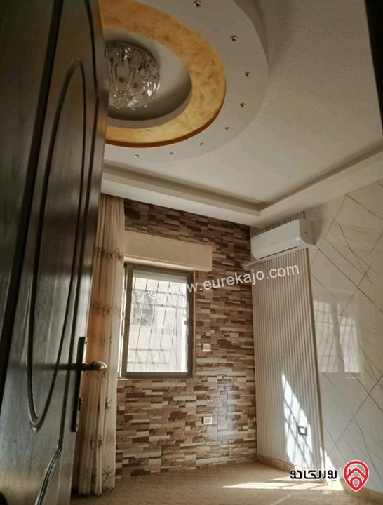 شقة طابق أول مساحة 115م مدخلين للشقة للبيع في عمان - الجبيهة ام زويتينه 