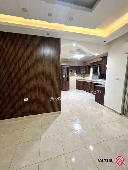 شقة مميزة طابق أول مساحة 135م للبيع في عمان - ابو علندا 