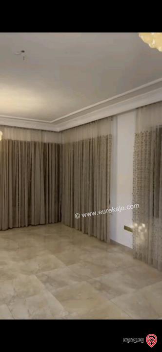 شقة طابق ثالث مساحة 200م للبيع في عمان - عرجان 