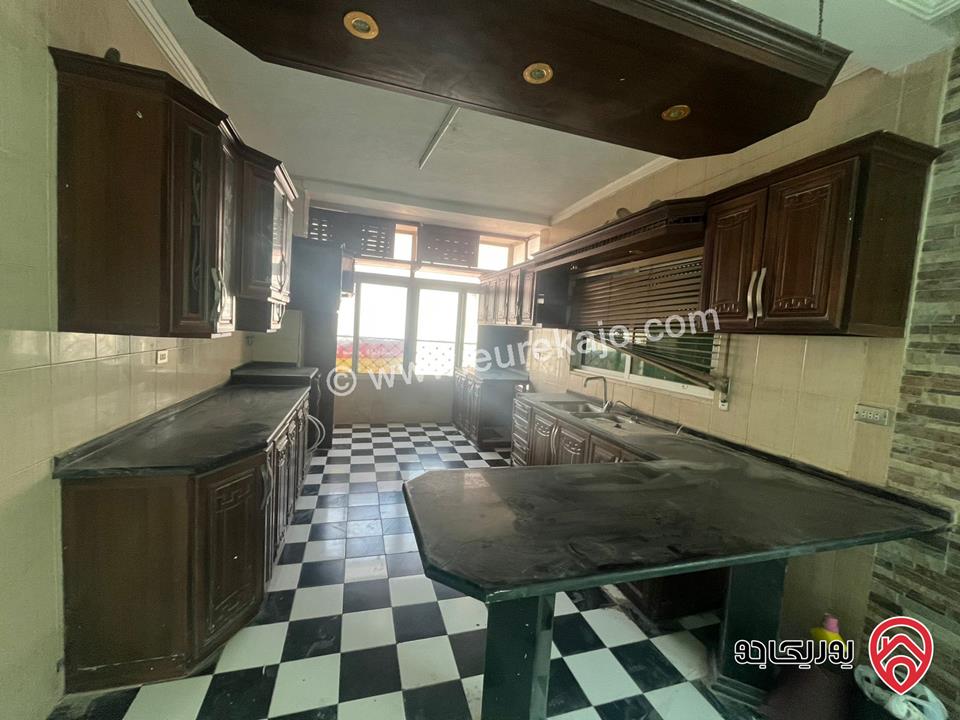 شقة مجددة بالكامل مساحة 139م طابق ثاني للبيع في عمان - ضاحية الاقصى 