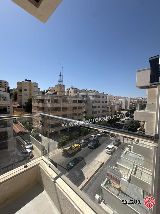شقة طابق ثالث دوبلكس مساحة 238م مع ترس خارجي 140م للبيع في عمان - الدوار الرابع