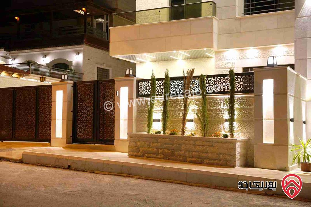 شقة طابق أرضي مساحة 173م داخلي و 160م خارجي للبيع في اربد - ايدون