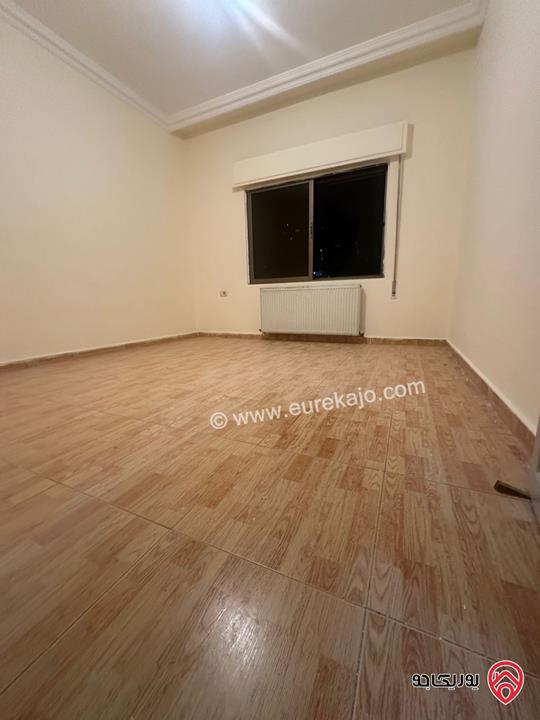 شقة طابق ثالث مساحة 160م للايجار في عمان - ضاحية الرشيد