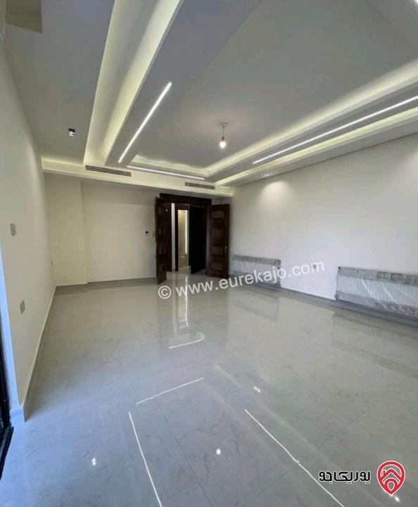 شقة شبه أرضية مساحة 200م للايجار في عمان - دابوق 