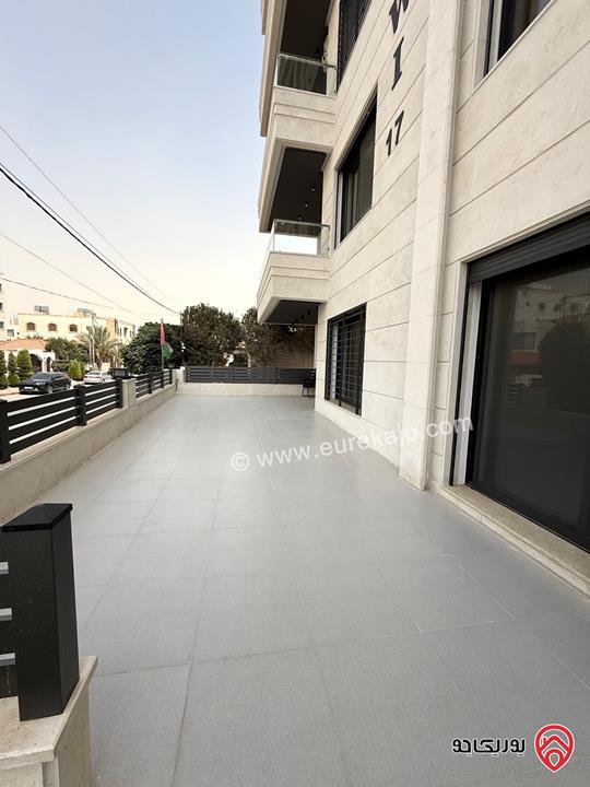 شقة ملوكية مساحة 180م داخلي و 80م خارجي للبيع في عمان - ابو علندا 