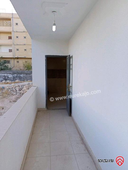 شقة طابق أول مساحة 150م للبيع في الزرقاء - البتراوي