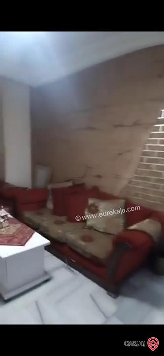شقة كبيرة وبناء حديث مساحة 159م مع تراس واسع 24م للبيع في عمان - الزهور