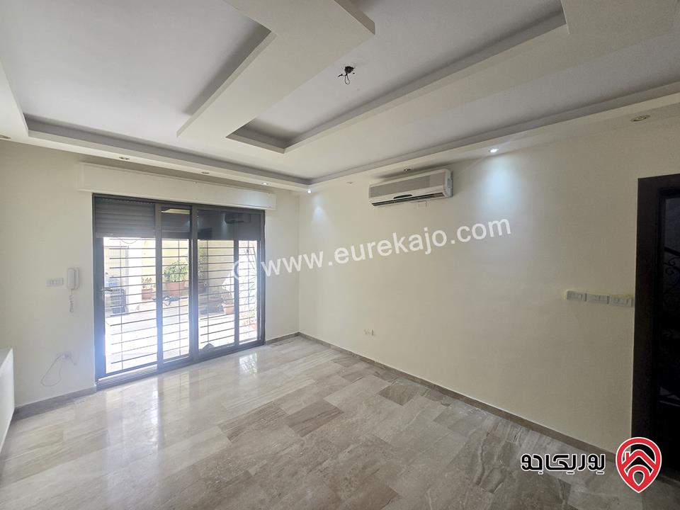 شقة شبه ارضي مساحة 140م داخلي و 130م خارجي للإيجار الفارغ في عمان - الرابية