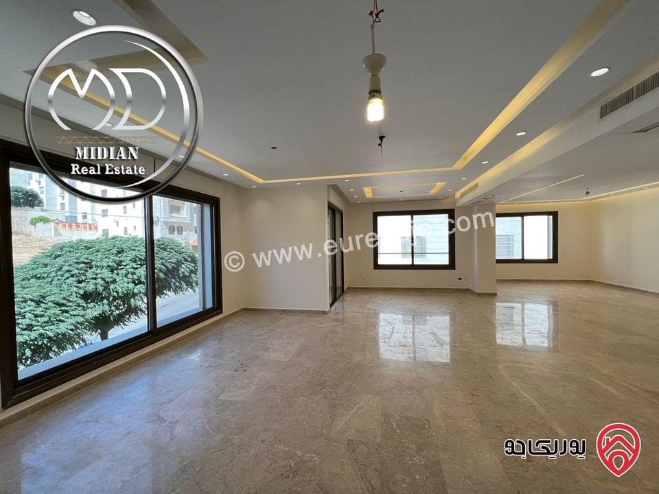 شقق جديدة للبيع في عمان - دير غبار مساحات 170م تشطيبات و ديكورات فاخرة اطلالة جميلة بسعر مميز