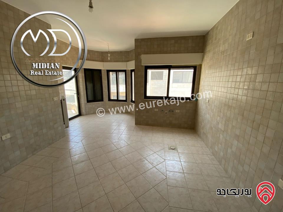 شقق جديدة للبيع في عمان - دير غبار مساحات 230م 4 نوم تشطيبات و ديكورات سوبر ديلوكس اطلالة جميلة بسعر مميز جداً