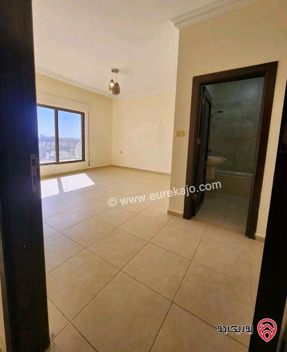 شقة فارغة أرضية مساحة 160م للايجار في عمان - دابوق