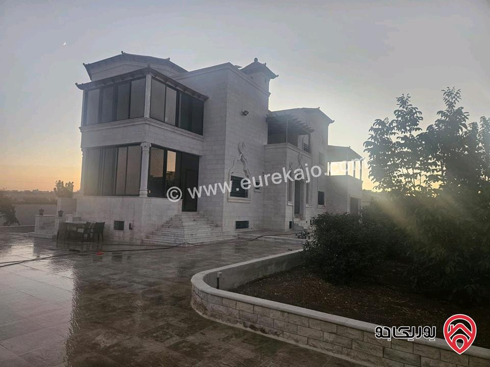 فيلا مميزة وبسعر لقطة مساحة 850م على أرض 1331م للبيع في عمان - طريق المطار