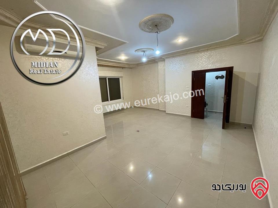 شقة للبيع طابق ثالث في عمان - الجندويل مساحة 160م تشطيبات سوبر ديلوكس اطلالة جميلة بسعر مميز