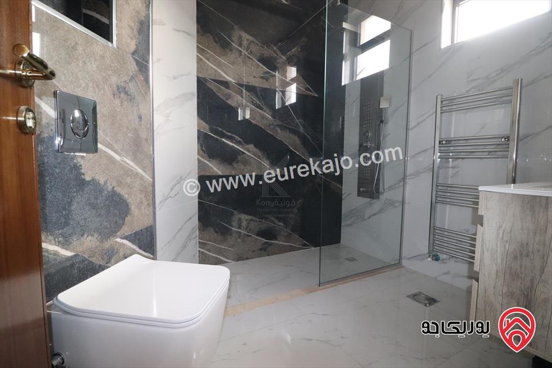 شقة طابقية جديدة فاخرة مساحة 227م للبيع في عمان - خلدا