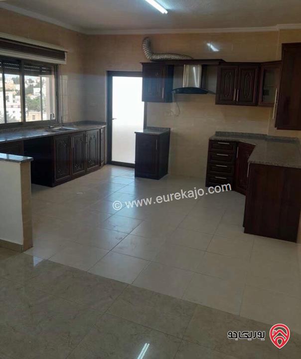 شقة طابق ثاني مساحة 200م للايجار في عمان - البنيات