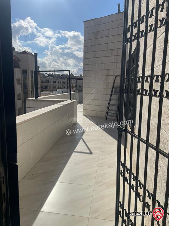 شقة فاخرة مساحة 342م طابق ثالث للبيع في عمان - الشميساني