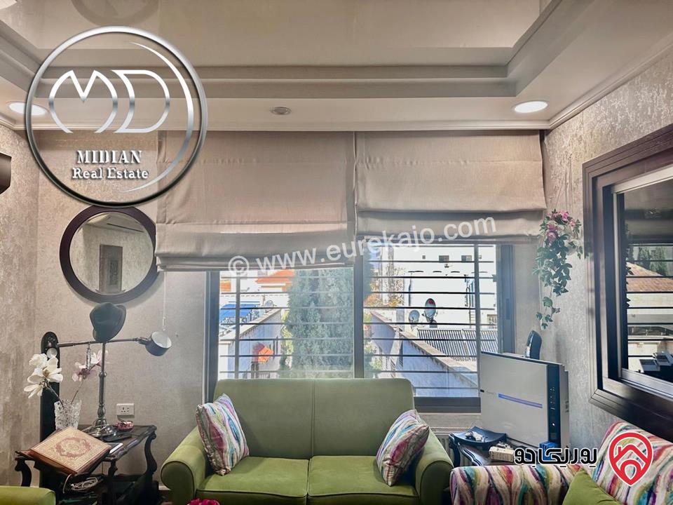 شقة دوبلكس للبيع طابق اخير مع روف في عمان - حي الصحابة مساحة 260م مع تراسات تشطيبات ديكورات عصرية فاخرة اطلالة رائعة