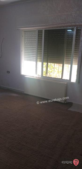 بيت مستقل مساحة 300م على أرض 415م للبيع في الزرقاء – جبل طارق ( تشطيبات جديدة )