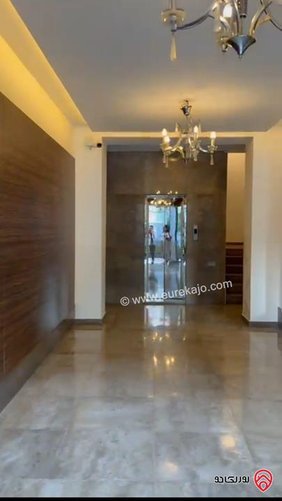 شقة طابق ثالث دوبلكس مساحة 230م للبيع مفروشة في عمان - دير غبار 