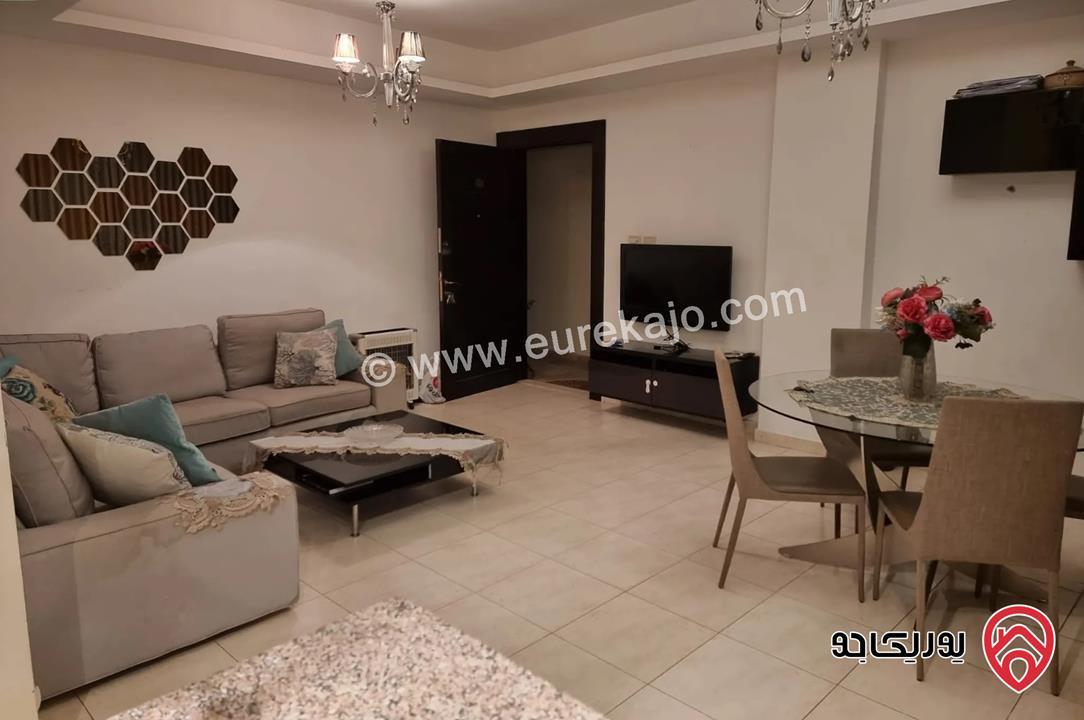 شقة مفروشة طابق أول مساحة 100م للايجار في عمان - السابع