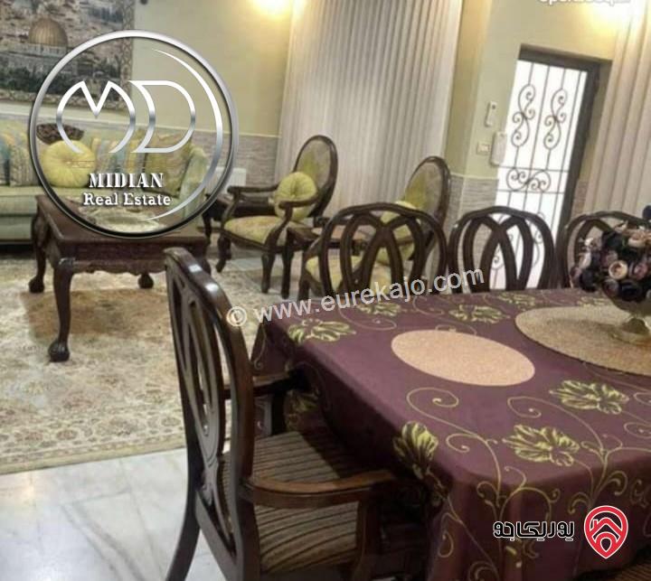 شقة شبه ارضي مفروشة للايجار في عمان - الصويفية مساحة 180م مع ترس 120م تشطيبات و فرش سوبر ديلوكس