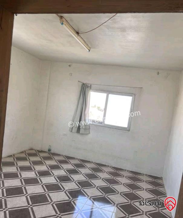 منزل مستقل 3 طوابق على أرض 750م للبيع في المفرق من المالك