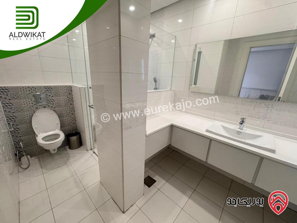 فيلا فاخره مفروشه مستقلة للبيع في عمان - دابوق مساحة البناء 800م ، الارض 770م ، الحديقة 200م والترس 200م