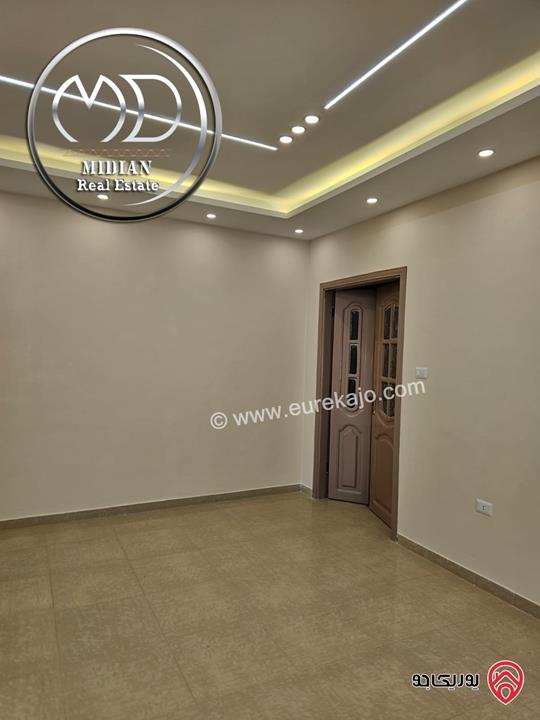 شقة فارغة للايجار في عمان - ضاحية الامير راشد مساحة 300م 4 نوم طابق اول تشطيبات و ديكورات فاخرة