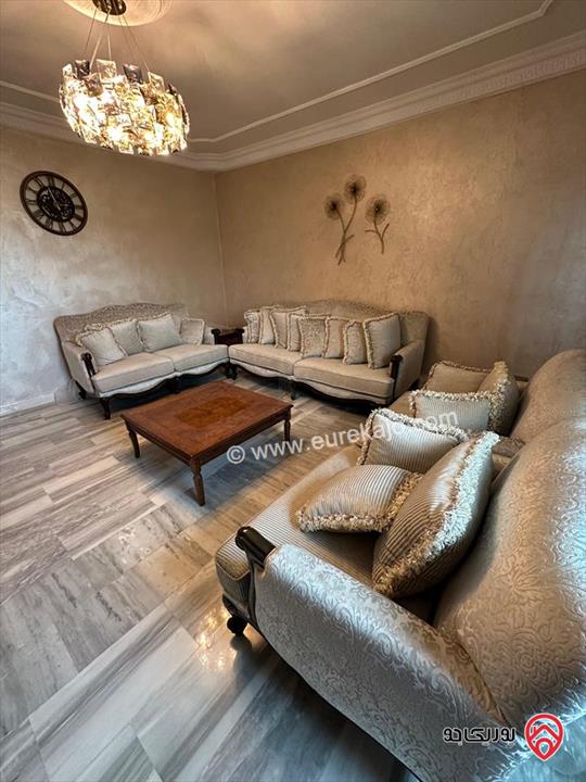 شقة طابق اخير مميزة مساحة 171م للبيع في عمان - طبربور / الخزنة