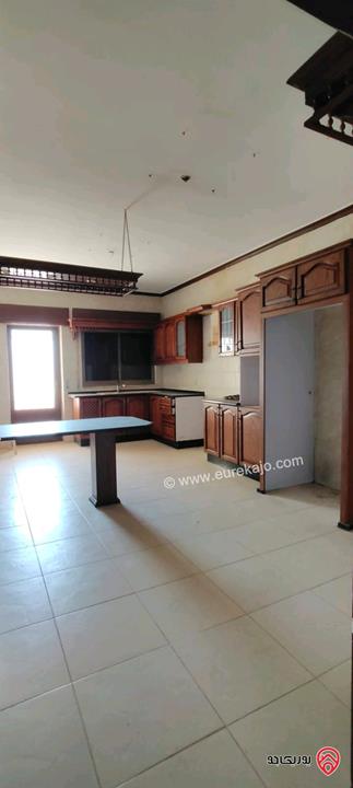 فيلا متلاصقة فاخرة جدا مساحة 540م على أرض 500م للبيع في عمان - شفا بدران الكوم 