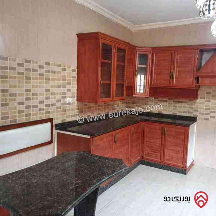 شقة ديلوكس تسوية مساحة 180م داخلي و 250م خارجي للبيع في عمان - طبربور     