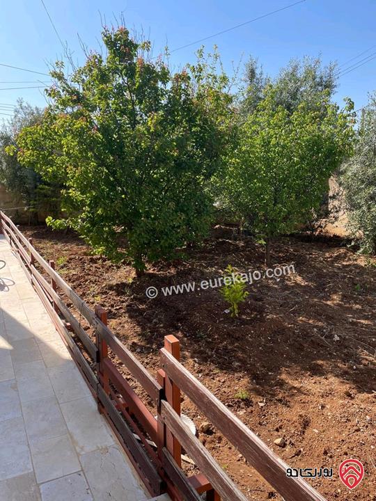 فيلا دوبلكس مساحة الأرض 650م ومساحة البناء 375م للايجار في اربد - الحصن