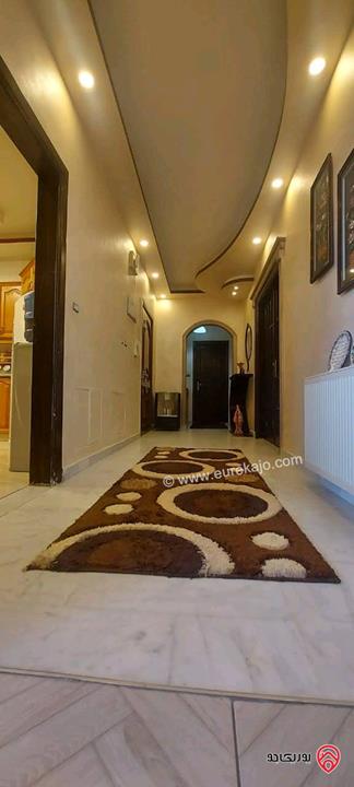 شقتين فارغتان طابقيات مساحة 310م للايجار في عمان - مرج الحمام