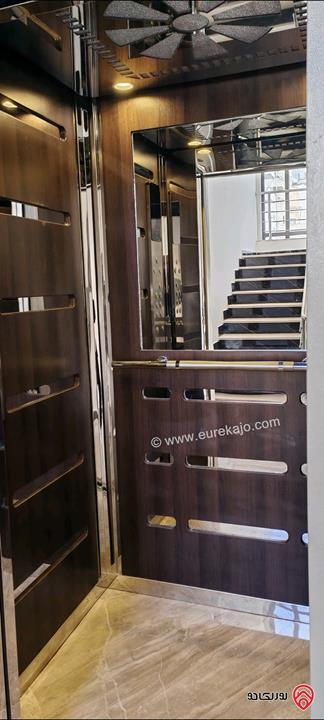 شقة جديدة مساحة 165م دوبلكس للبيع في عمان - الجبيهة شارع الاردن حي الديوان