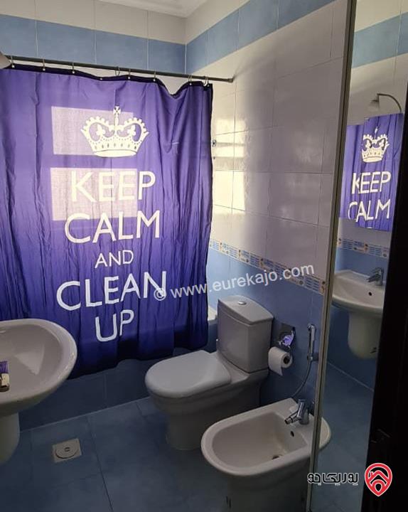 شقة مميزة طابق ثالث مساحة 240م للبيع في عمان - الكرسي